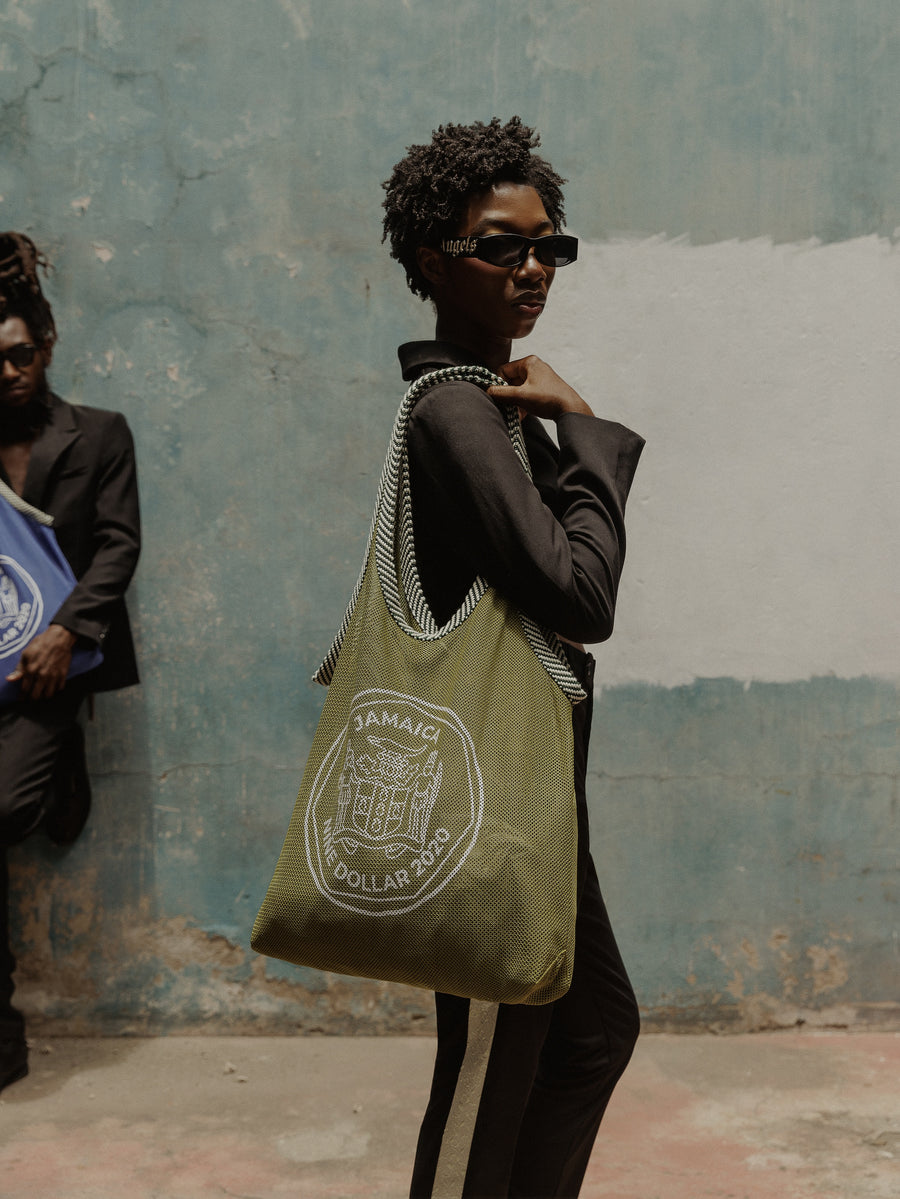 Kingston Tote campaign, Uniform